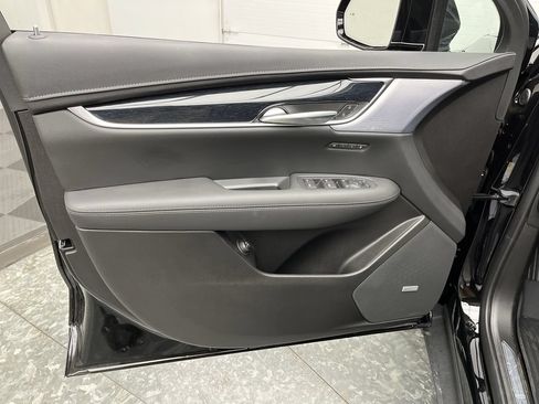 Used 2026 Cadillac XT5 Premium Luxury w/ LPO, Floor Liner Package AWD/4WD image 8