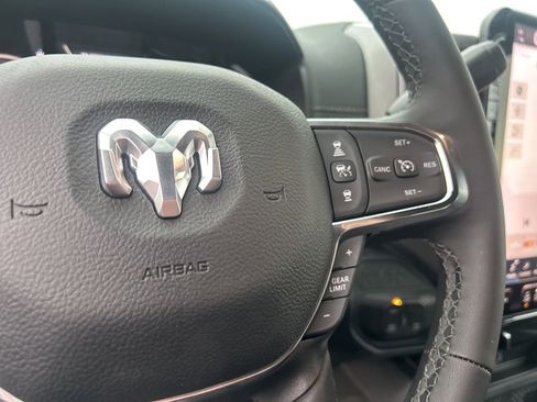 New 2026 RAM 2500 Laramie AWD/4WD image 22