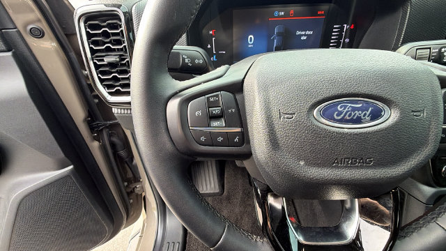 Used 2025 Ford Ranger XLT w/ Equipment Group 301A High AWD/4WD image 28