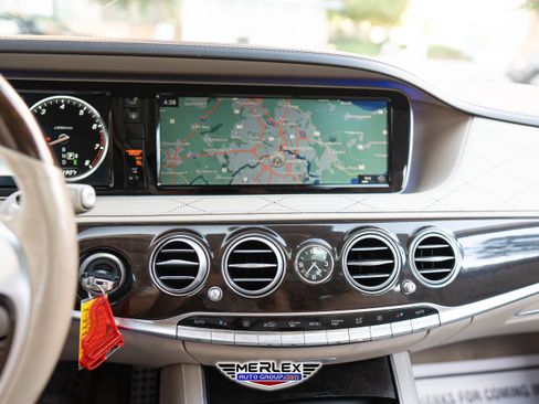 Used 2017 Mercedes-Benz S 550 Sedan image 31