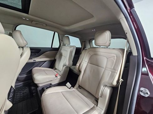 Used 2020 Lincoln Aviator Reserve w/ Equipment Group 201A image 20