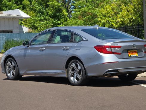 Used 2018 Honda Accord EX-L image 6