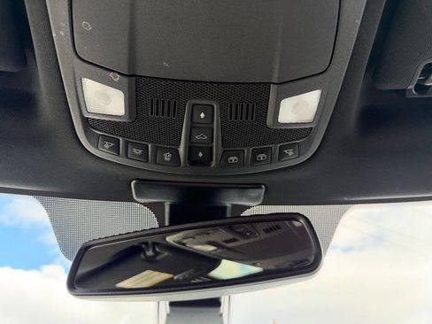 Used 2017 Ford F150 Platinum w/ Equipment Group 701A Luxury image 37