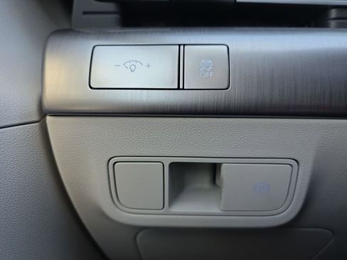 Certified 2024 Hyundai Kona SEL image 35