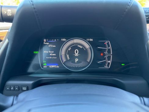 Used 2019 Lexus ES 300h image 10