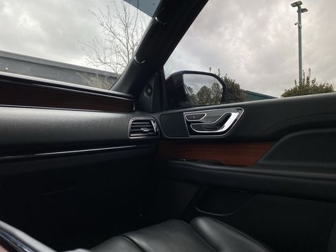 Used 2024 Lincoln Navigator L 4WD image 20