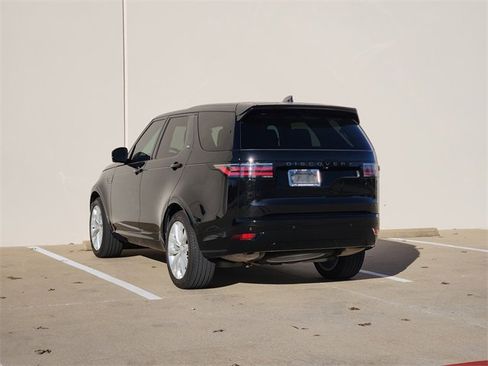 Used 2024 Land Rover Discovery Dynamic SE image 5