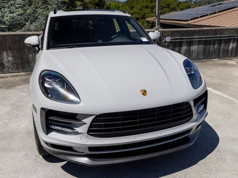 Certified 2021 Porsche Macan AWD/4WD image 16