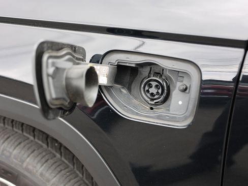 Used 2024 Jeep Grand Cherokee Limited 4xe image 10