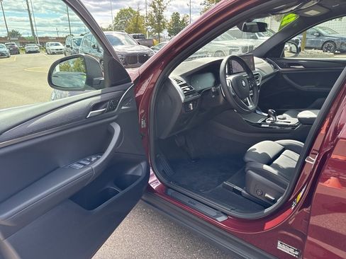 Certified 2023 BMW X4 xDrive30i w/ Premium Package image 8