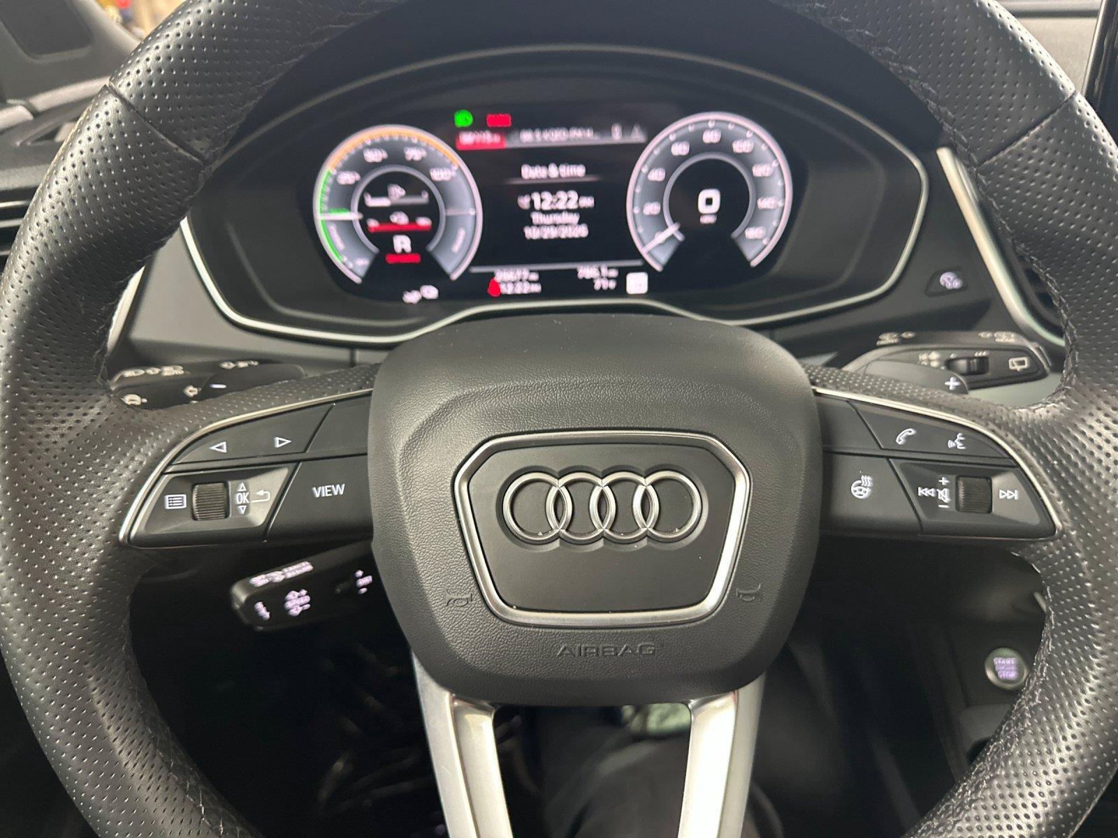 Certified 2024 Audi Q5 e Prestige AWD/4WD image 24
