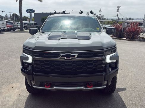 Used 2024 Chevrolet Silverado 1500 ZR2 w/ Technology Package AWD/4WD image 8