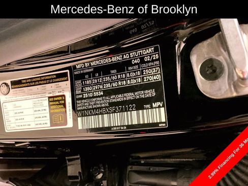 Used 2025 Mercedes-Benz GLC 300 4MATIC image 34