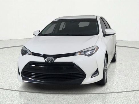 Used 2017 Toyota Corolla XLE FWD image 2