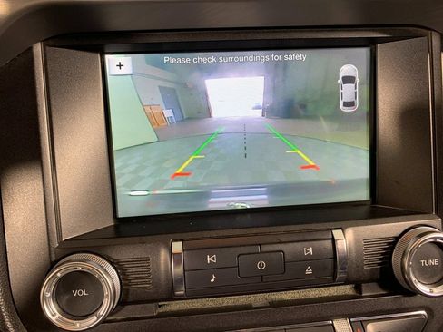 Used 2018 Ford Mustang Premium RWD image 27