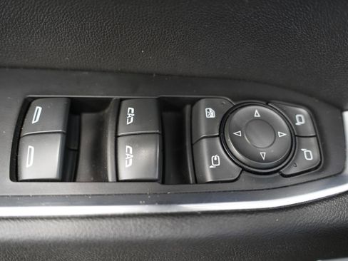 Used 2022 GMC Sierra 1500 SLT image 26