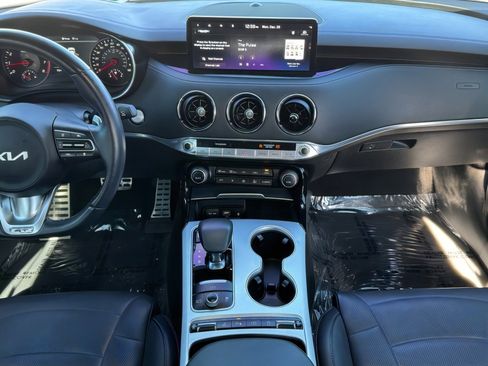 Used 2023 Kia Stinger GT2 image 15