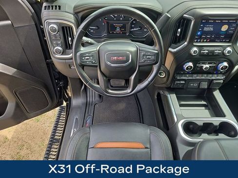 Used 2023 GMC Sierra 2500 AT4 AWD/4WD image 3