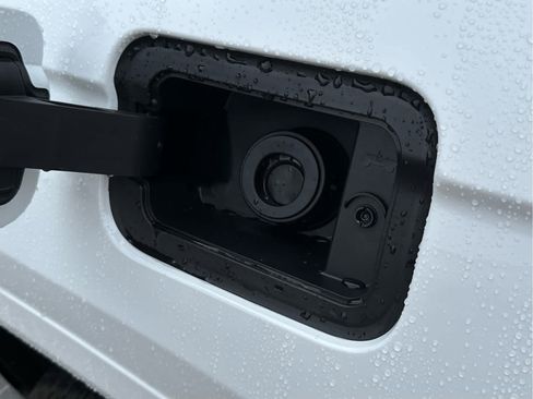 New 2025 Jeep Grand Cherokee L Summit image 15