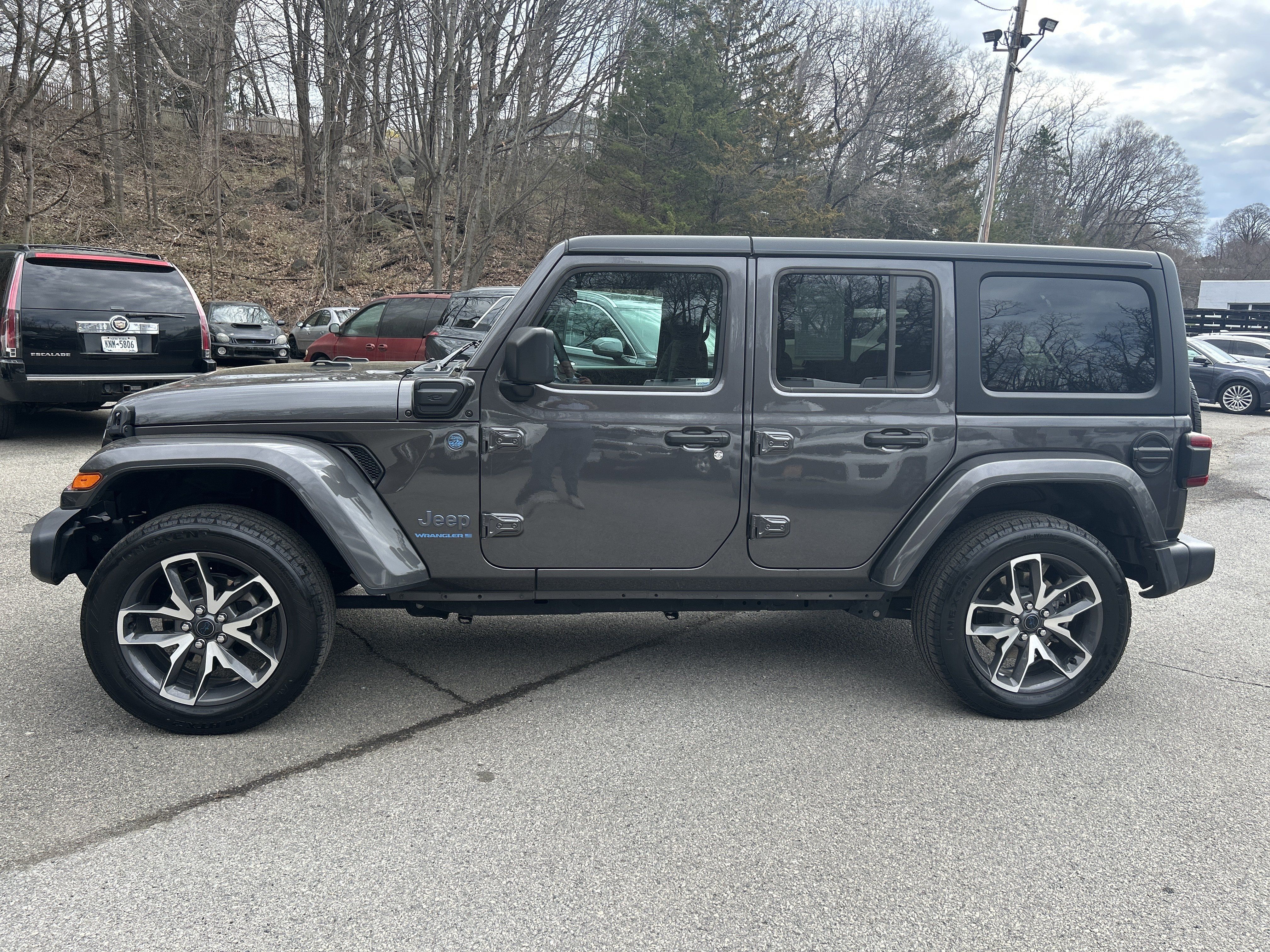 Used 2024 Jeep Wrangler Sport S w/ Convenience Group AWD/4WD image 1