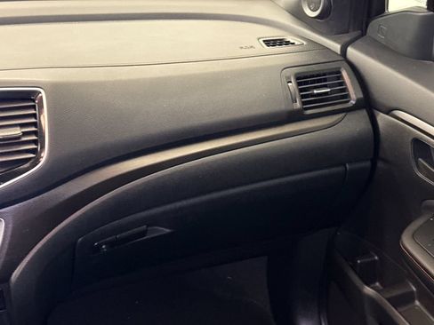 Used 2023 Honda Passport TrailSport image 16