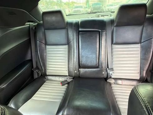 Used 2009 Dodge Challenger R/T image 24