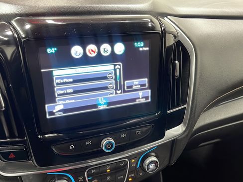 Used 2018 Chevrolet Traverse LT FWD image 5