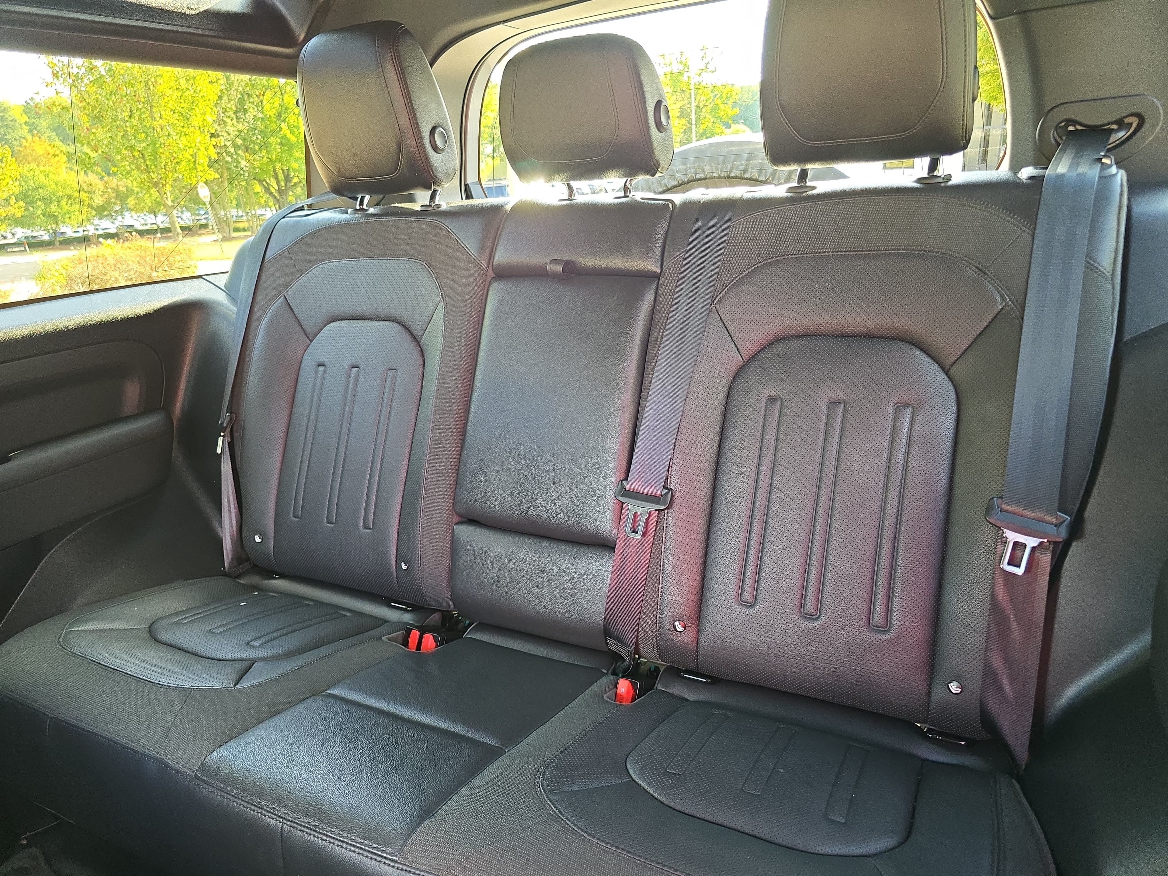 Used 2021 Land Rover Defender 90 S AWD/4WD image 13