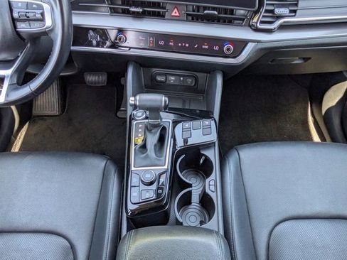 Used 2024 Kia Sportage EX FWD image 20