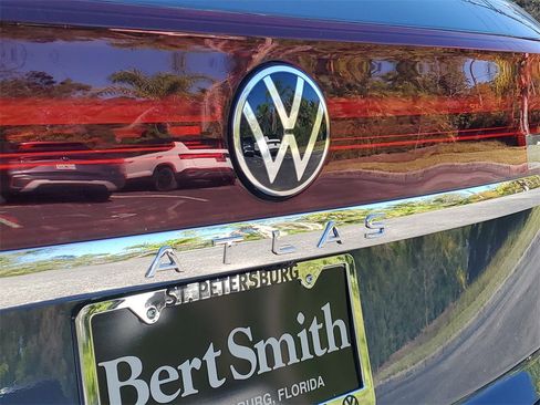 New 2026 Volkswagen Atlas Cross Sport SE image 5