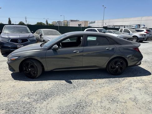 Used 2026 Hyundai Elantra Sport FWD image 8