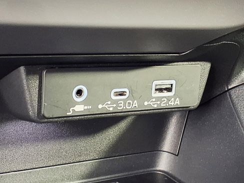 Certified 2025 Subaru Crosstrek 2.5i Wilderness w/ Crosstrek Mirror Package AWD/4WD image 22