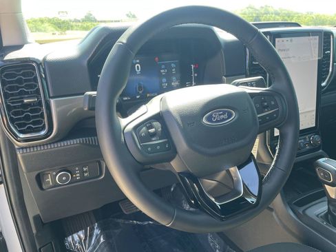 New 2026 Ford Ranger XLT w/ Equipment Group 301A High AWD/4WD image 15
