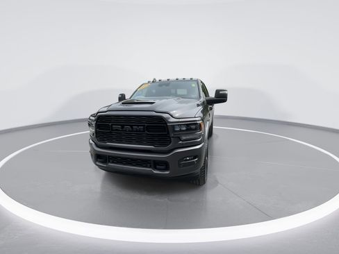 Used 2024 RAM 2500 Limited AWD/4WD image 3