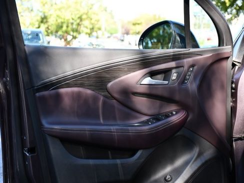 Used 2017 Buick Envision Essence image 11
