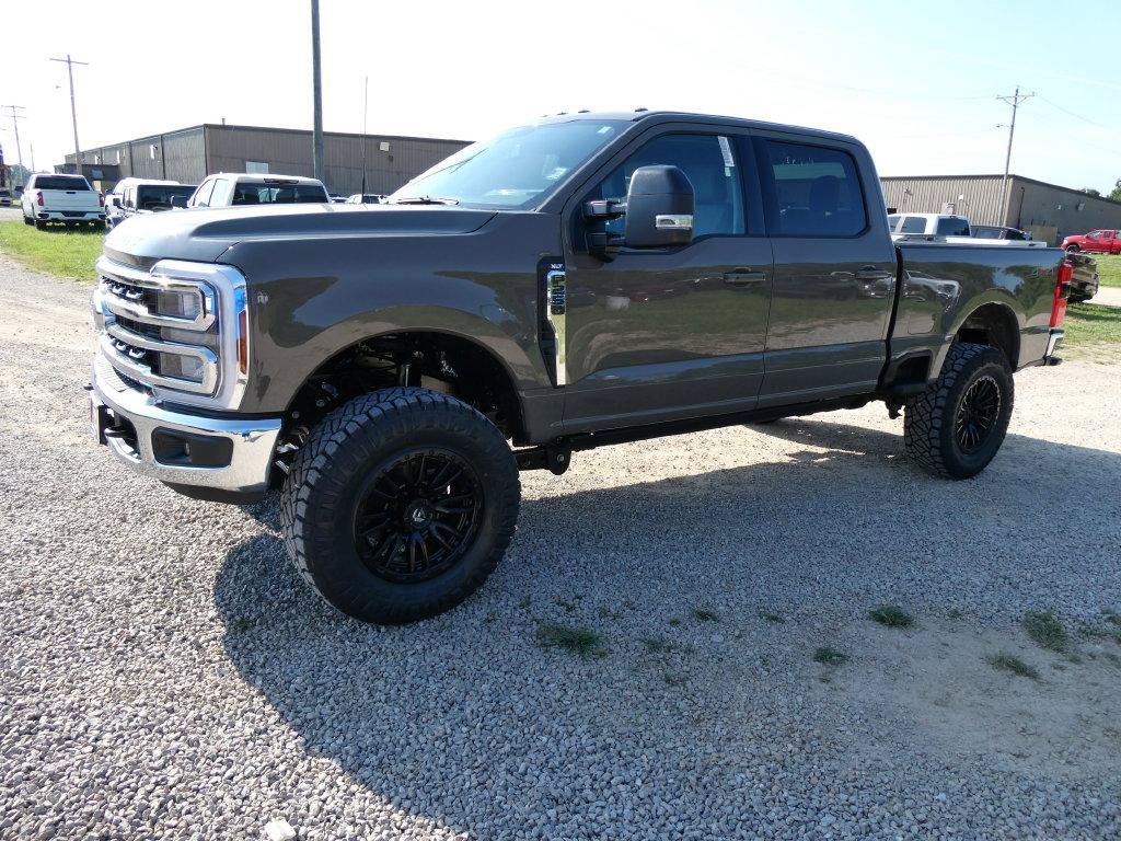 New 2026 Ford F250 XLT w/ XLT Premium Package AWD/4WD image 11