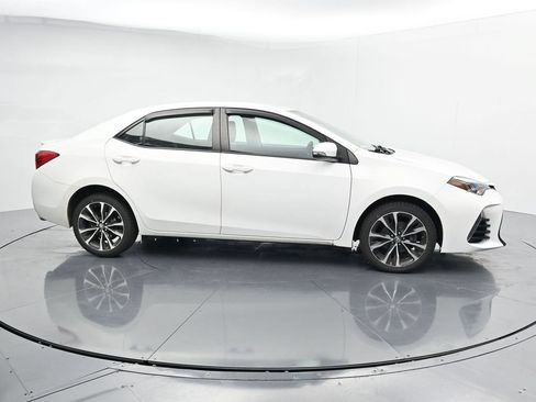 Used 2019 Toyota Corolla SE FWD image 9