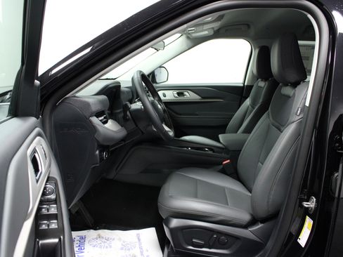 New 2026 Ford Explorer Active image 12