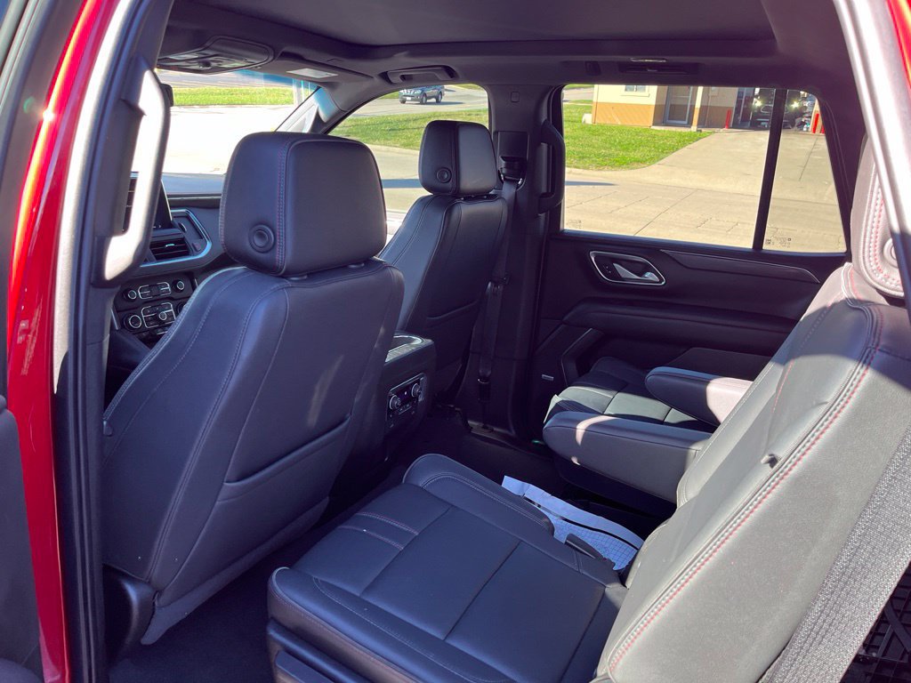 Used 2022 Chevrolet Tahoe RST w/ Luxury Package AWD/4WD image 24