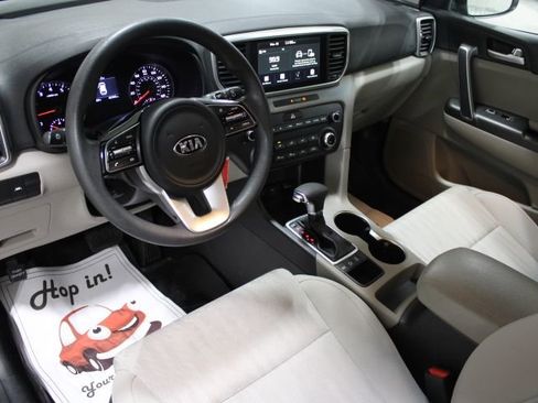 Used 2020 Kia Sportage LX AWD/4WD image 42