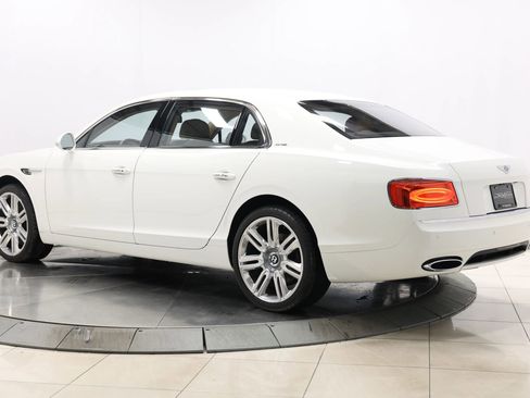 Used 2016 Bentley Flying Spur W12 image 65