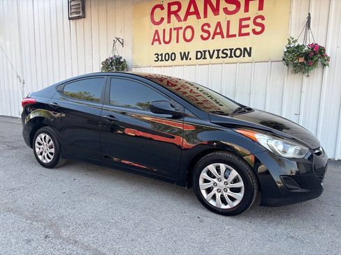 Used 2012 Hyundai Elantra GLS FWD image 8