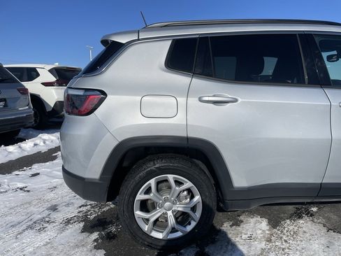 Used 2024 Jeep Compass Latitude image 26