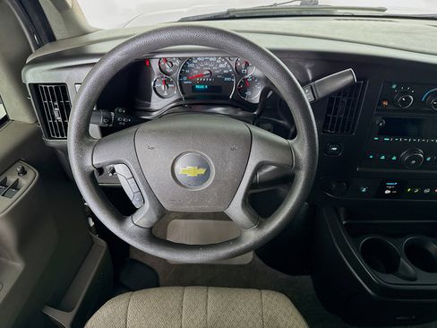 Used 2022 Chevrolet Express 2500 w/ Driver Convenience Package image 15