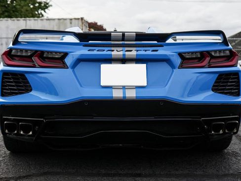 Used 2021 Chevrolet Corvette Stingray Premium Conv w/ Z51 Performance Package RWD image 5