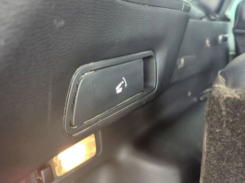 Used 2022 Mitsubishi Outlander SE image 16