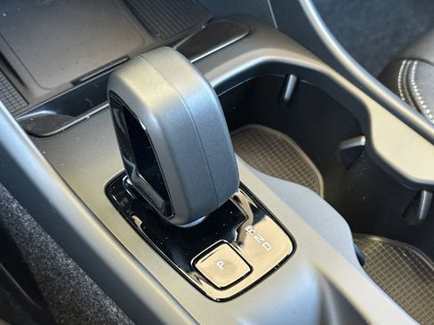 New 2026 Volvo XC40 B5 Core AWD/4WD image 18