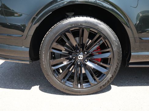 Certified 2022 Bentley Bentayga Speed AWD/4WD image 12