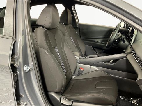 Used 2025 Hyundai Elantra Sport FWD image 26