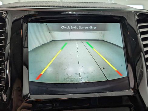 Used 2019 Jeep Cherokee Limited image 28